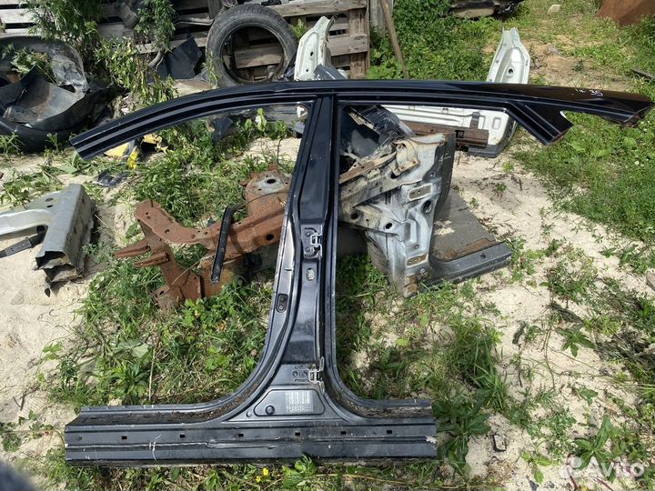 Часть порога левого со стойкой iх35 Hyundai ix35