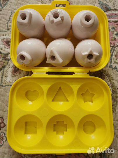 Развивающая игрушка Сортер Tomy Найди яйцо