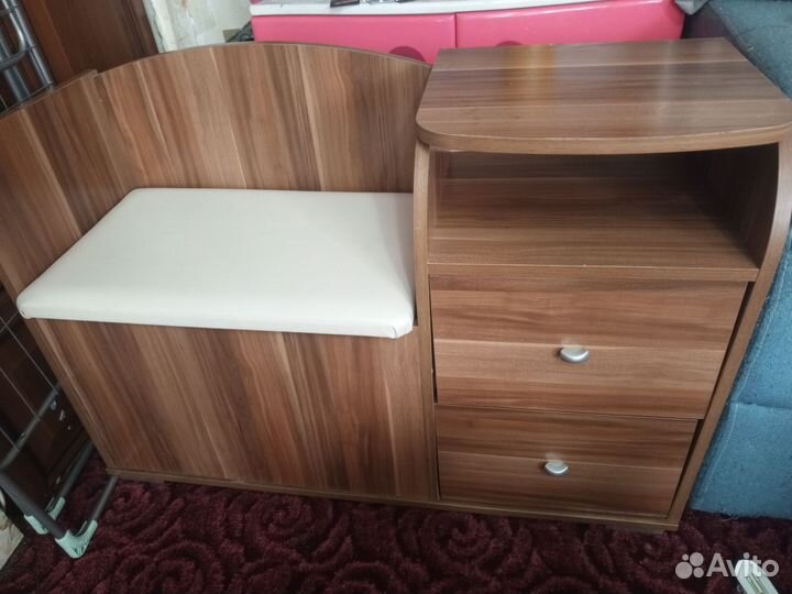 Тумба в коридор