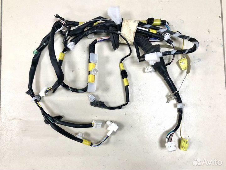 Проводка двери Toyota Rav4 40 12-18