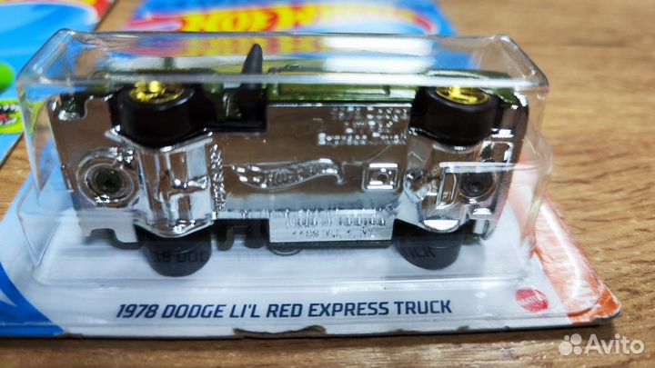 Hot wheels машинки TH