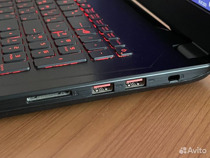 Игровой ноутбук asus rog strix