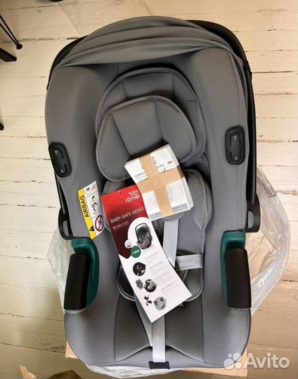 Новое Автокресло 0+ Britax Roemer Baby-Safe isense