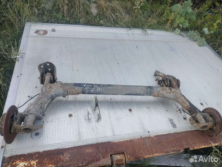 Задняя балка passat b3