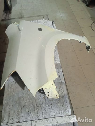 Крыло тойота пассо