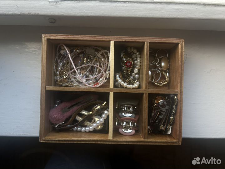 Деревянная шкатулка