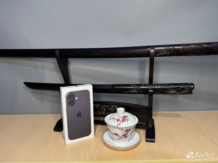 iPhone 16, 128 ГБ