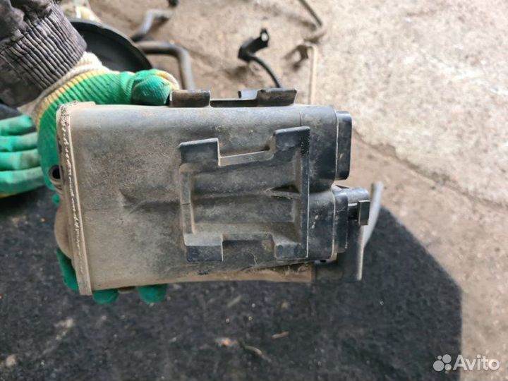 Абсорбер Mitsubishi Lancer 9 4G18 2005