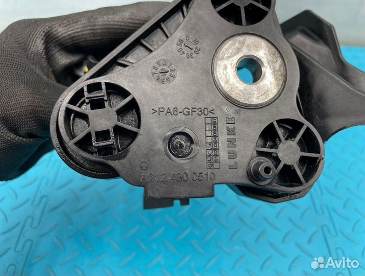 Кронштейн Mercedes-Benz E-Class W212 276.952 3.5