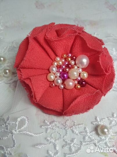 Брошь-закололка