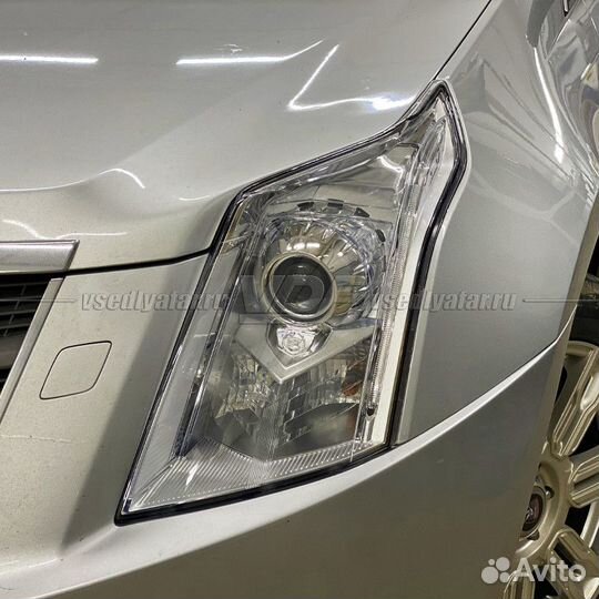 Стекло для фары Cadillac SRX 2 (2009-2017) Левое