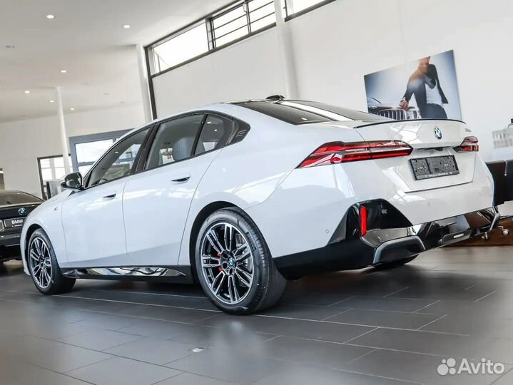 BMW 5 серия 2.0 AT, 2023, 1 км