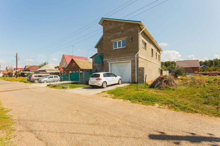 Дом 275 м² на участке 5,7 сот.