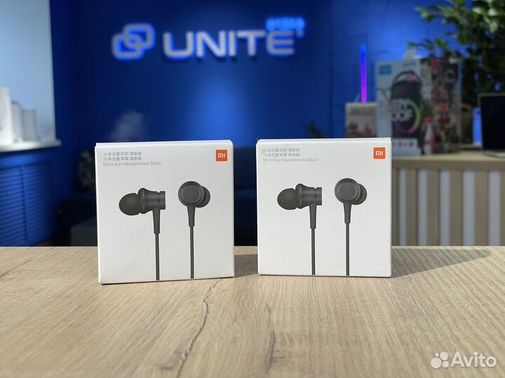 Наушники Xiaomi Mi In Ear Headphones Basic