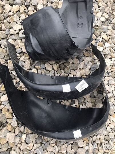 Mitsubishi Pajero sport подкрылки