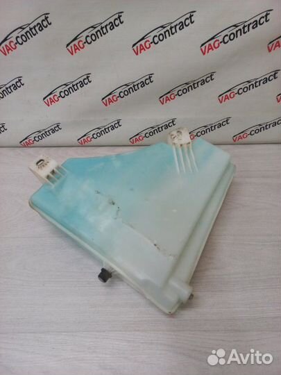 Бачок стеклоомывателя передний Volkswagen Touareg