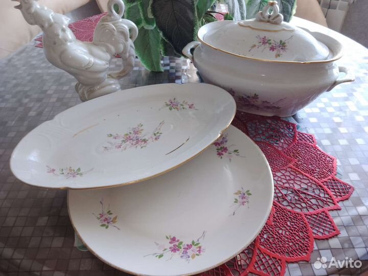 Фарфоровая супница