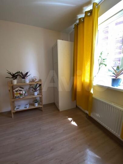 2-к. квартира, 58 м², 1/17 эт.