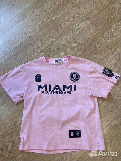 Футболка bape inter miami написано s по факту xs