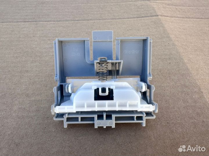 RM2-5745-Ролик отделения HP M501/M506 Новый