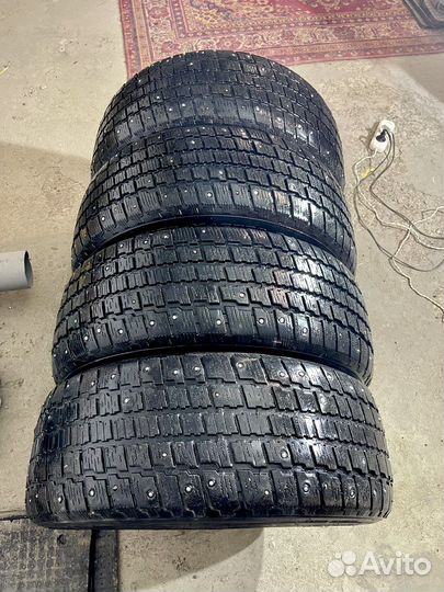 Cooper Weather-Master S/T 3 215/55 R17