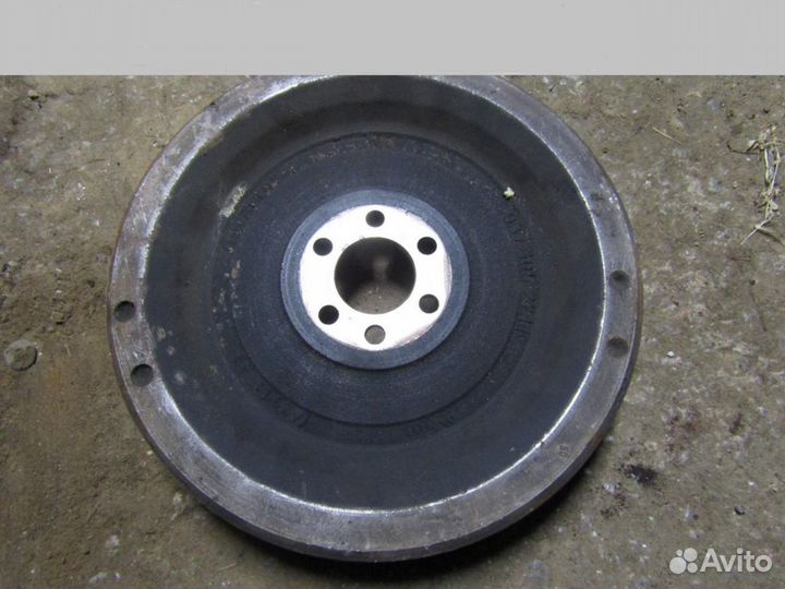 Маховик Passat B3 1988-1993