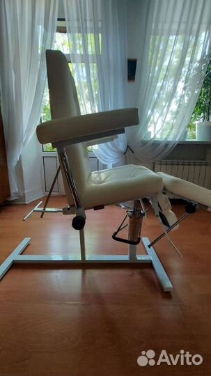 Педикюрное кресло на гидравлике
