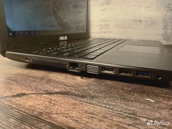 Быстрый ноутбук asus Intel/4Gb/SSD120Gb/HDGraphics
