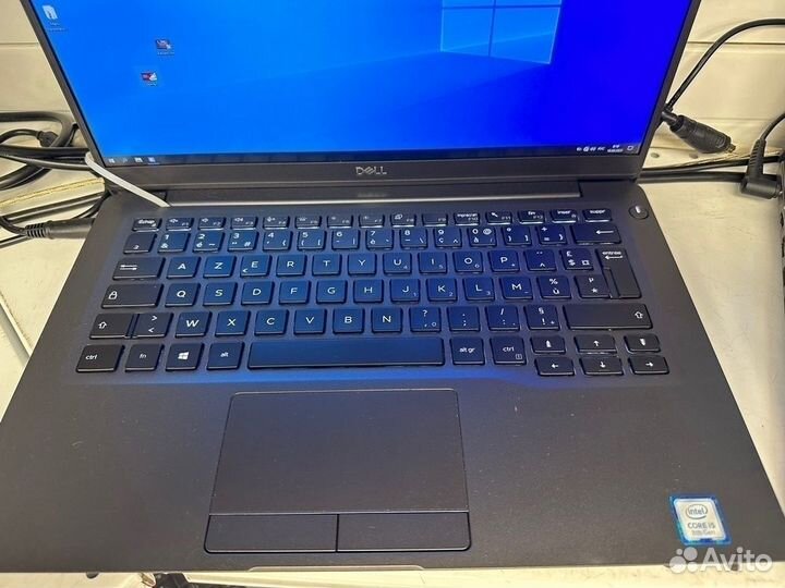 Ноутбук dell; Core i5-8265U, Intel UHD Gra (Центр)