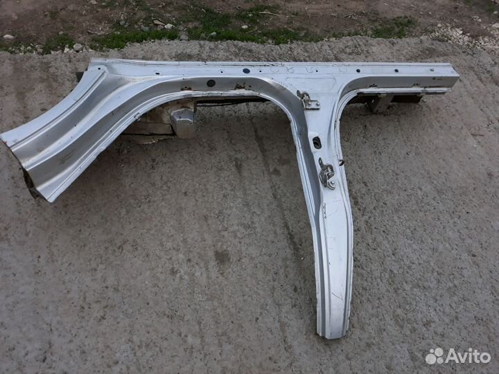 Порог со стойкой Toyota Camry 040