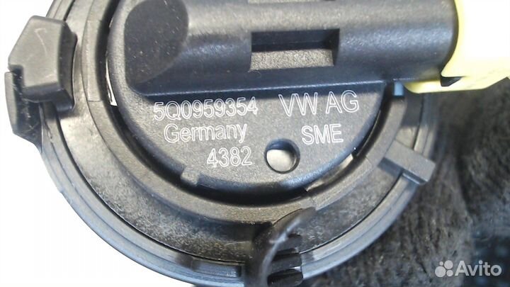 Датчик удара Volkswagen Tiguan, 2018