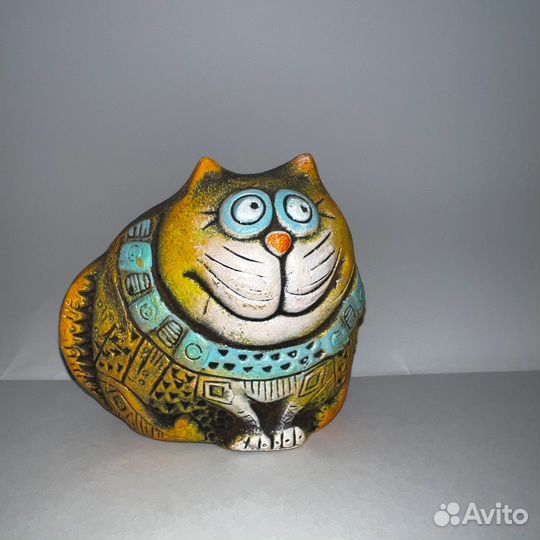 Кот из глины сувенир