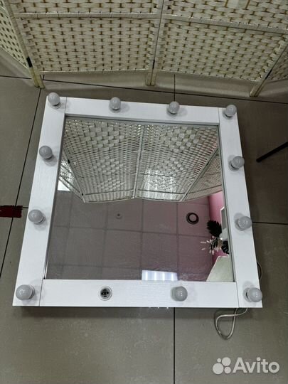 Туалетный столик