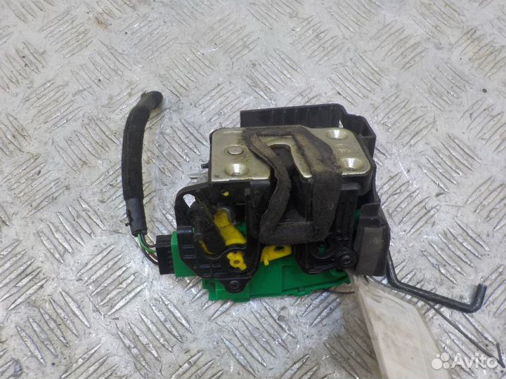 Замок двери задней левой Hyundai Solaris