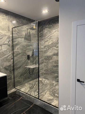 Душевые ограждения / Двери из стекла