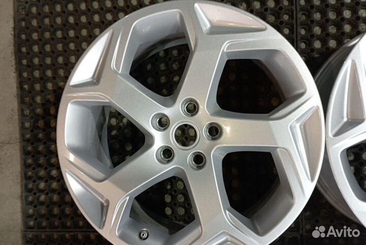 Диски R20 Land Rover Discovery 5, Discovery 3, Ran