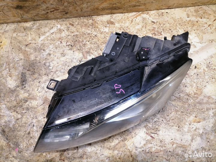 Фара левая Audi Q5 8R ксенон