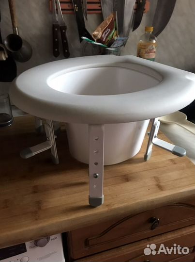 Сиденье-насадка на унитаз