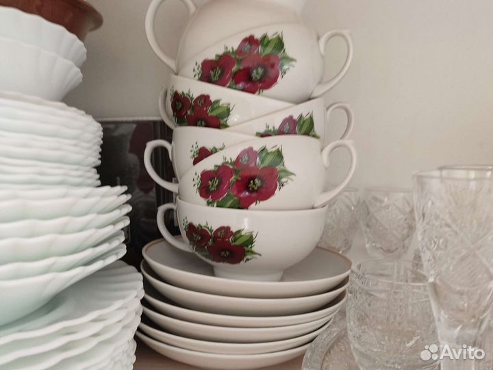 Сервиз столовый, посуда вся