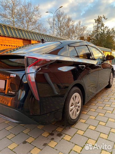 Toyota Prius 1.8 CVT, 2015, 150 000 км