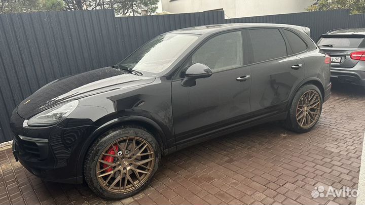 Porsche Cayenne 3.0 AT, 2017, 180 000 км