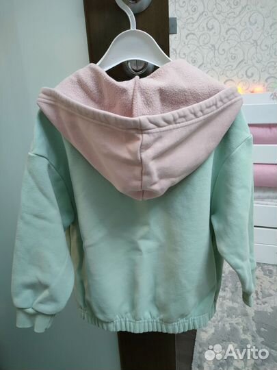 Кофта на молнии для девочки 110