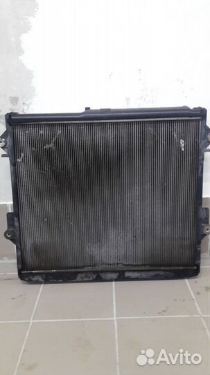 Радиатор охлаждения для Тайота LC200