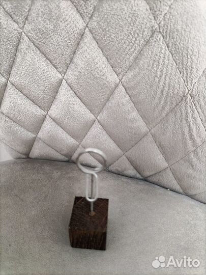 Держатель канцелярский