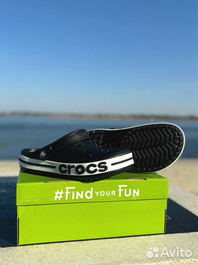 Шлепки Crocs черные