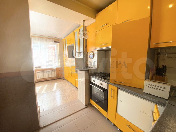 4-к. квартира, 66 м², 1/2 эт.