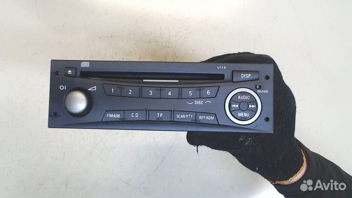 Магнитола Mitsubishi Grandis, 2005