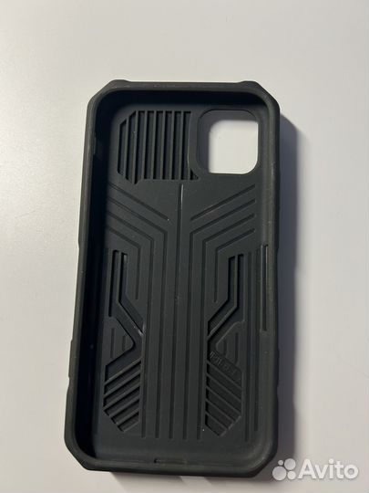 Чехлы на телефон iPhone 11