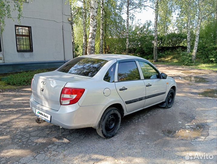 LADA Granta 1.6 МТ, 2015, 230 000 км