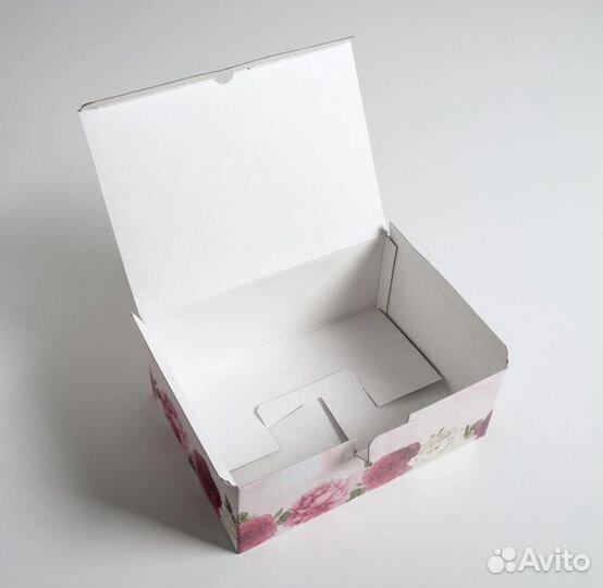 Коробка подарочная к 8 марта
